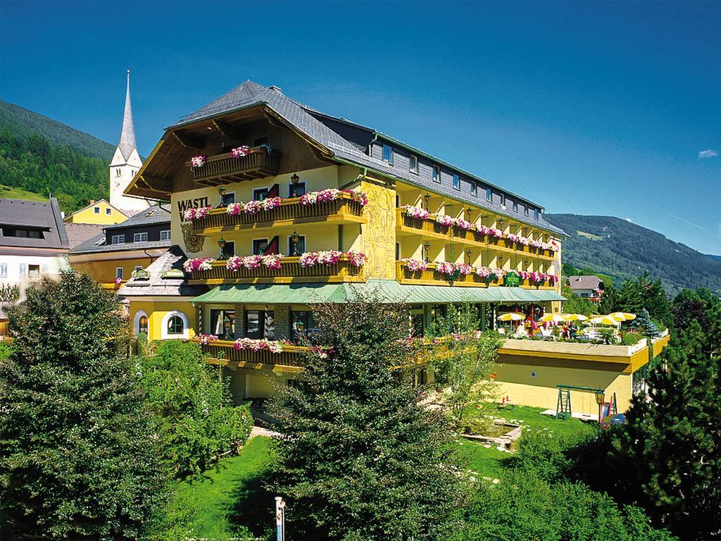 Hotel & Restaurant Wastlwirt ザンクト・ミヒャエル・イム・ルンガウ エクステリア 写真