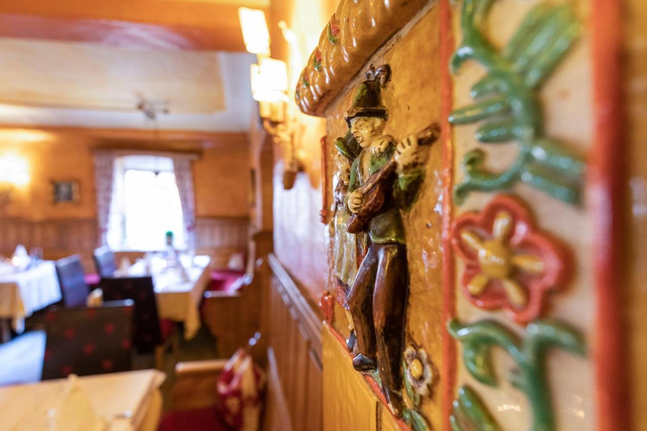 Hotel & Restaurant Wastlwirt ザンクト・ミヒャエル・イム・ルンガウ エクステリア 写真