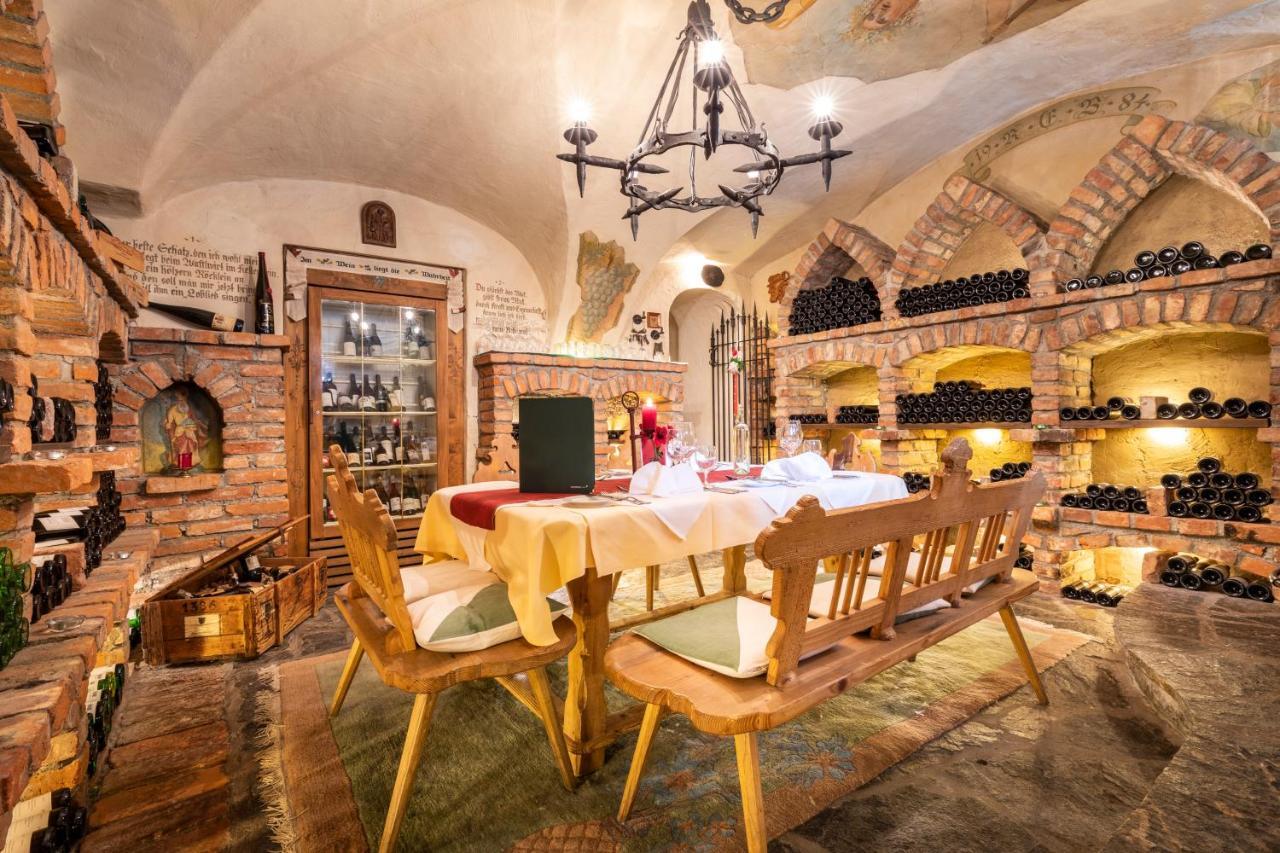 Hotel & Restaurant Wastlwirt ザンクト・ミヒャエル・イム・ルンガウ エクステリア 写真