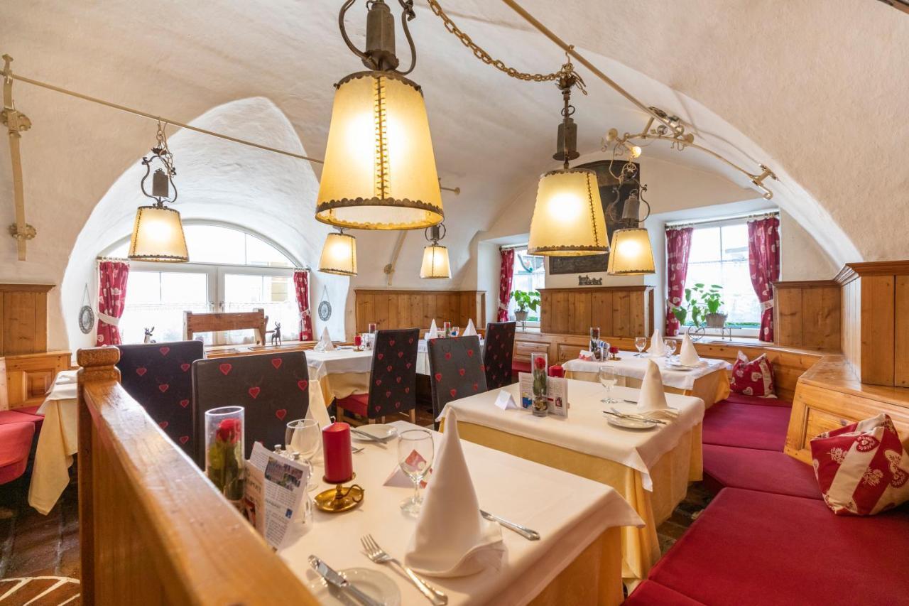 Hotel & Restaurant Wastlwirt ザンクト・ミヒャエル・イム・ルンガウ エクステリア 写真