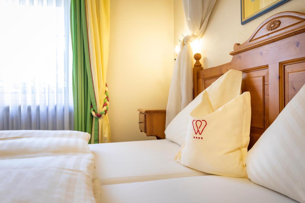 Hotel & Restaurant Wastlwirt ザンクト・ミヒャエル・イム・ルンガウ エクステリア 写真