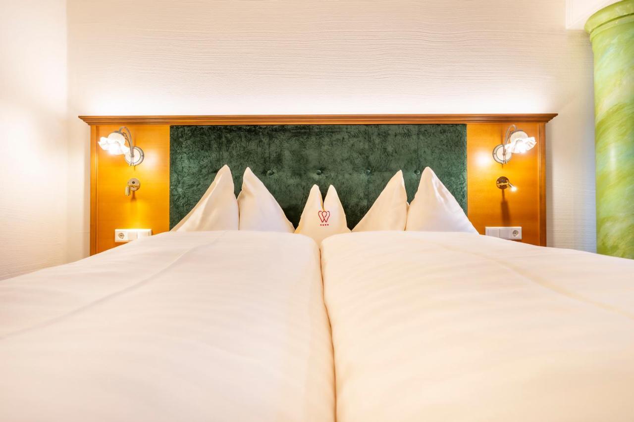 Hotel & Restaurant Wastlwirt ザンクト・ミヒャエル・イム・ルンガウ エクステリア 写真